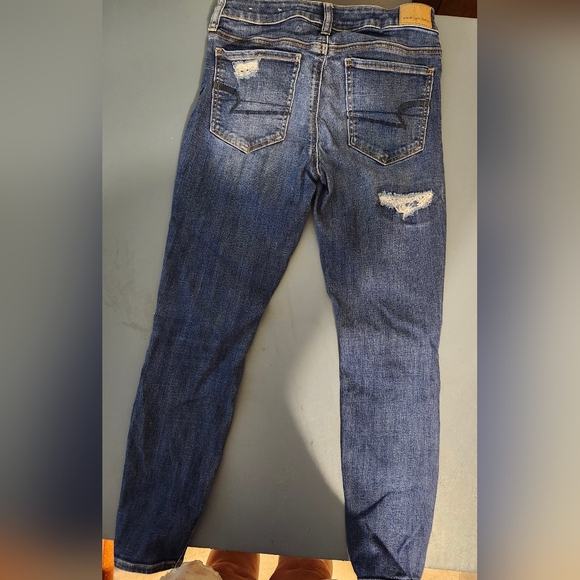 AMERICAN EAGLE Next Level Stitch Distressed Blue Jeans Size 6 Short - Picture 8 of 9